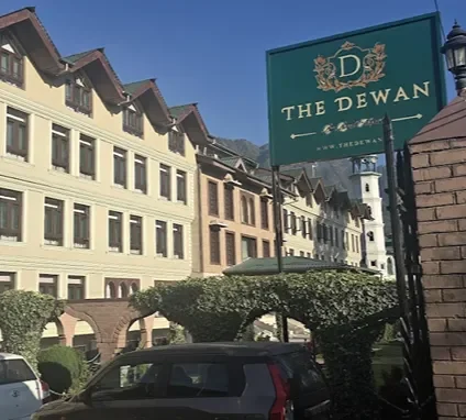 Hotel The Dewan by Royal NaQash